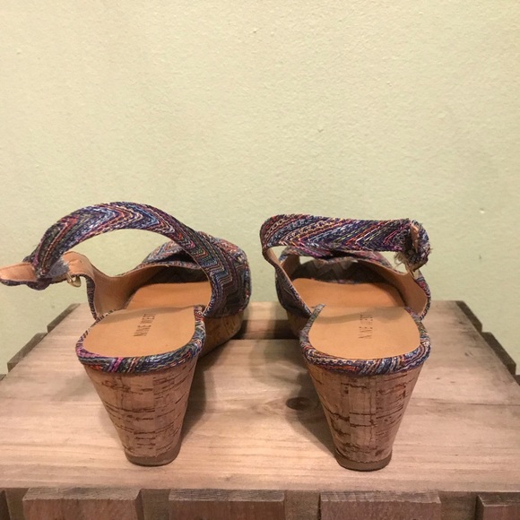 NINE WEST platform wedge sandal - Picture 4 of 4